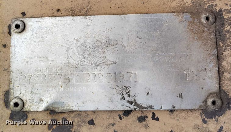 image for item DT0953 2000 Volvo WX refuse truck