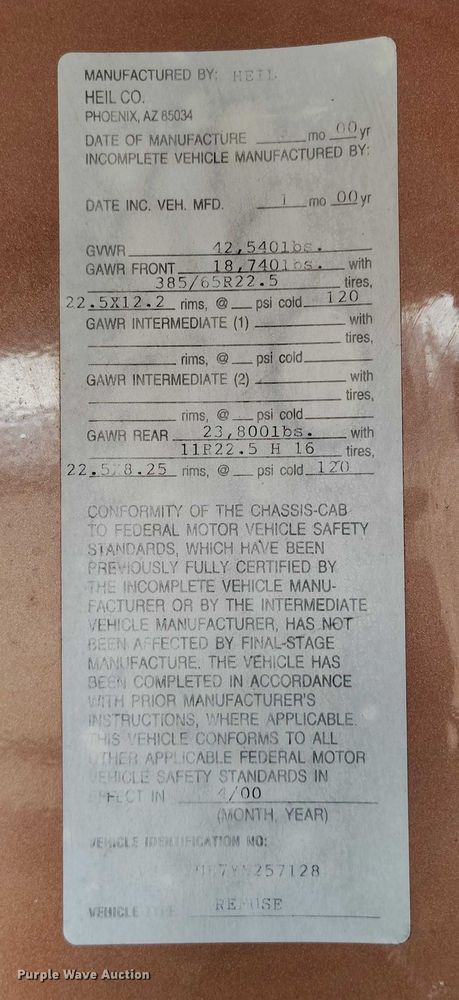 image for item DT0953 2000 Volvo WX refuse truck