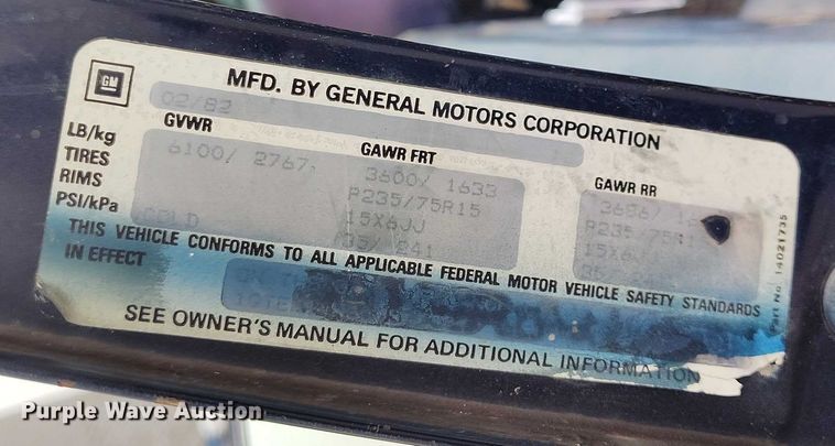 image for item DT0956 1982 GMC K10 pickup truck