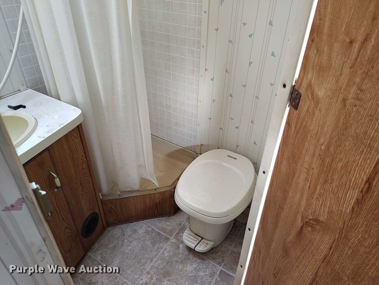 image for item DT0959 1990 Nomad Skyline Weekender camper