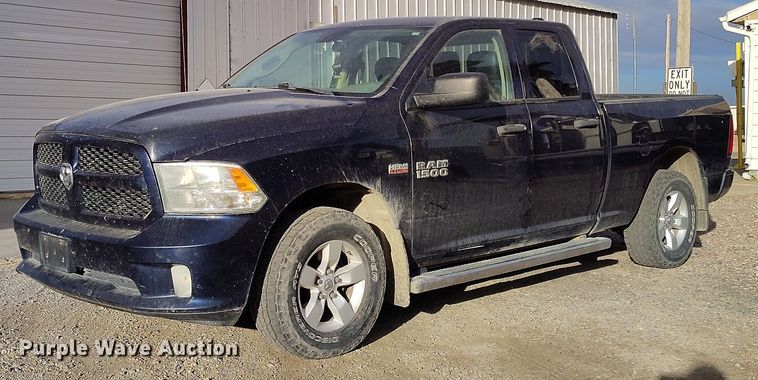 image for item DT0960 2013 RAM 1500 Ext. Cab pickup truck