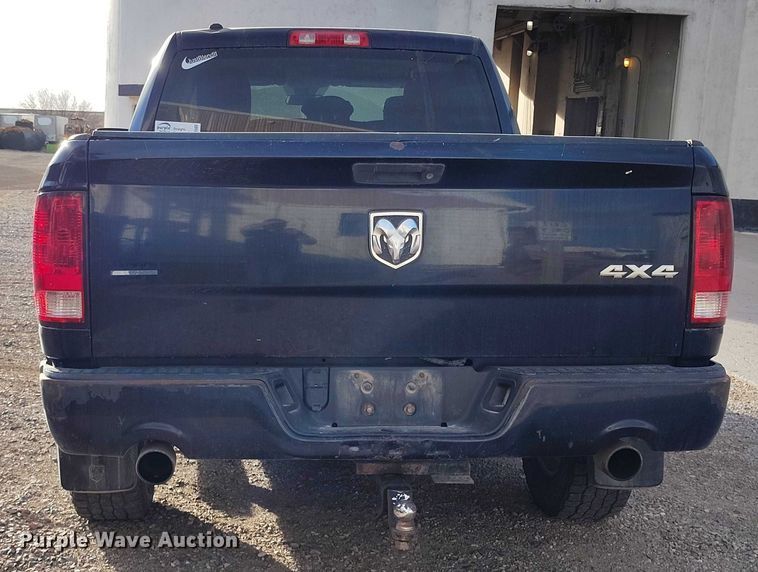 image for item DT0960 2013 RAM 1500 Ext. Cab pickup truck