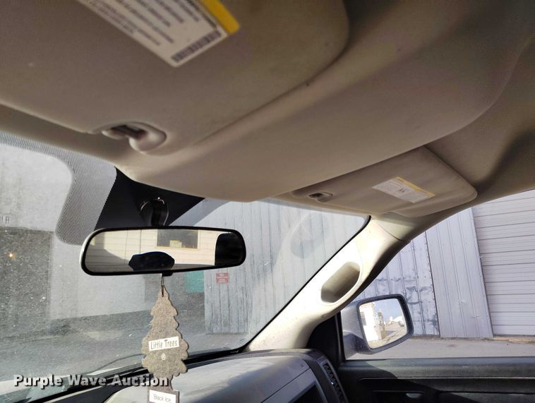 image for item DT0960 2013 RAM 1500 Ext. Cab pickup truck