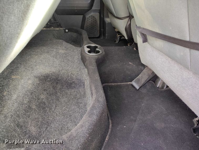 image for item DT0960 2013 RAM 1500 Ext. Cab pickup truck