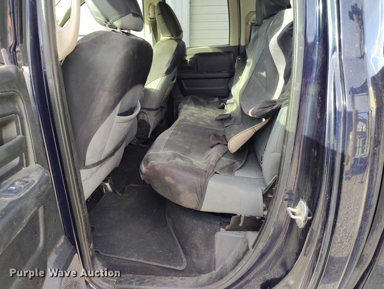 image for item DT0960 2013 RAM 1500 Ext. Cab pickup truck