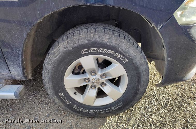 image for item DT0960 2013 RAM 1500 Ext. Cab pickup truck