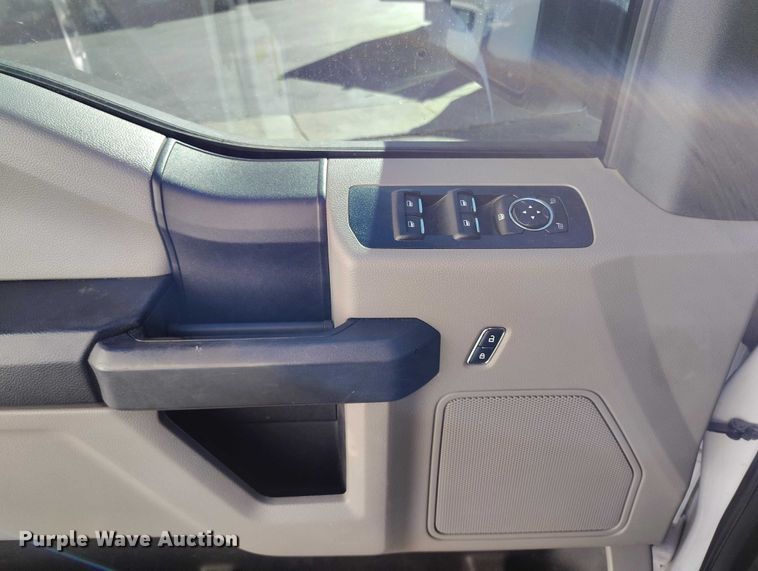 image for item DT0963 2018 Ford F150 Crew Cab pickup truck