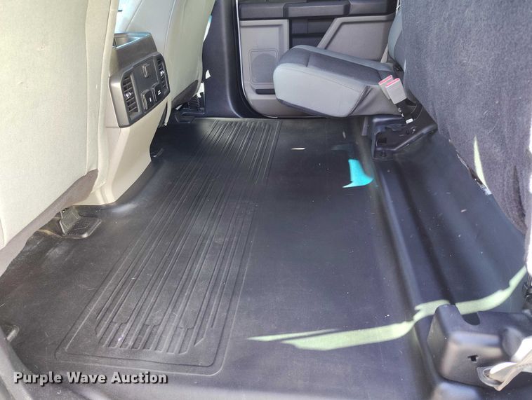 image for item DT0963 2018 Ford F150 Crew Cab pickup truck