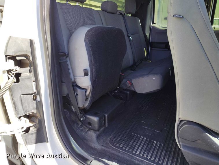 image for item DT0964 2020 Ford F250 Super Duty Ext. Cab pickup truck