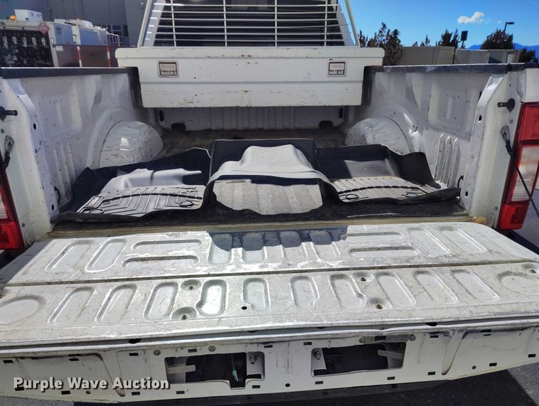 image for item DT0964 2020 Ford F250 Super Duty Ext. Cab pickup truck