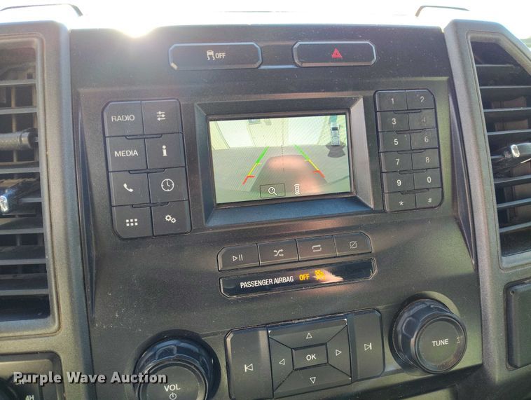 image for item DT0964 2020 Ford F250 Super Duty Ext. Cab pickup truck