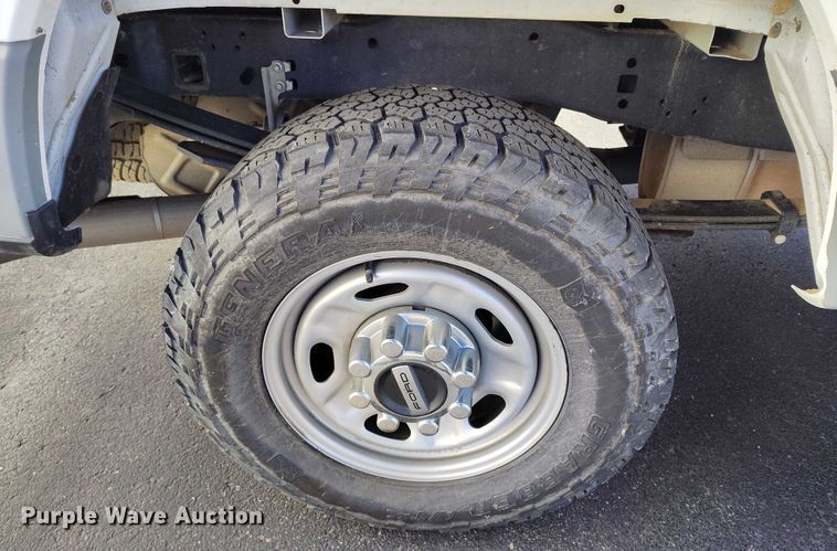 image for item DT0964 2020 Ford F250 Super Duty Ext. Cab pickup truck