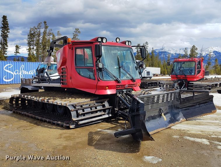 image for item DT0976 2000 Pisten Bully 300 W trail groomer