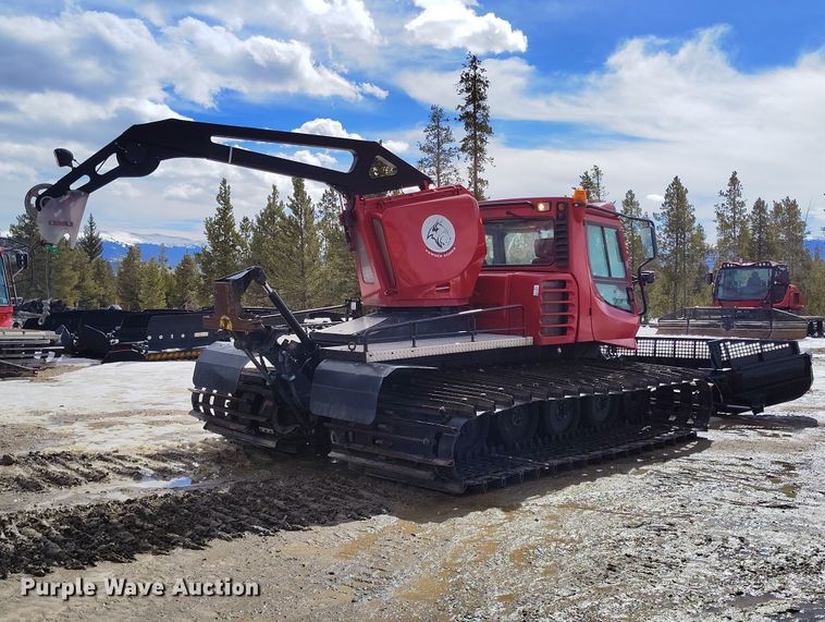 image for item DT0976 2000 Pisten Bully 300 W trail groomer