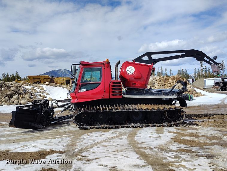 image for item DT0976 2000 Pisten Bully 300 W trail groomer