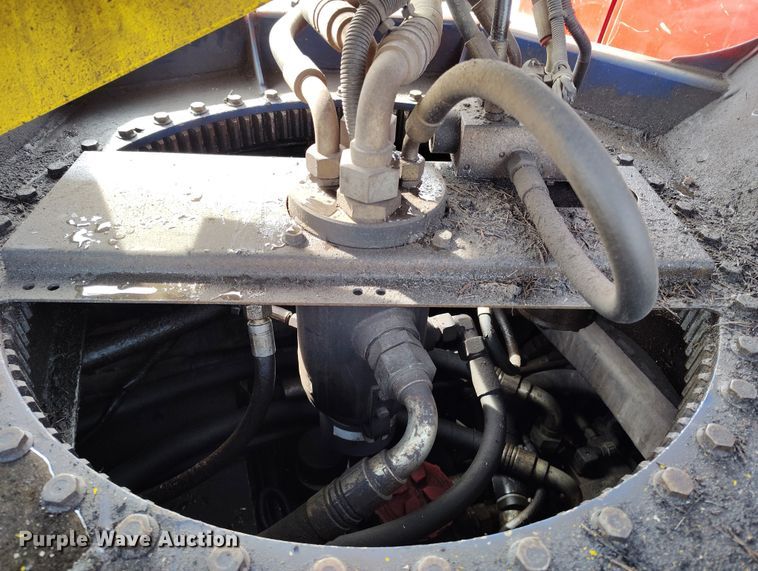 image for item DT0976 2000 Pisten Bully 300 W trail groomer