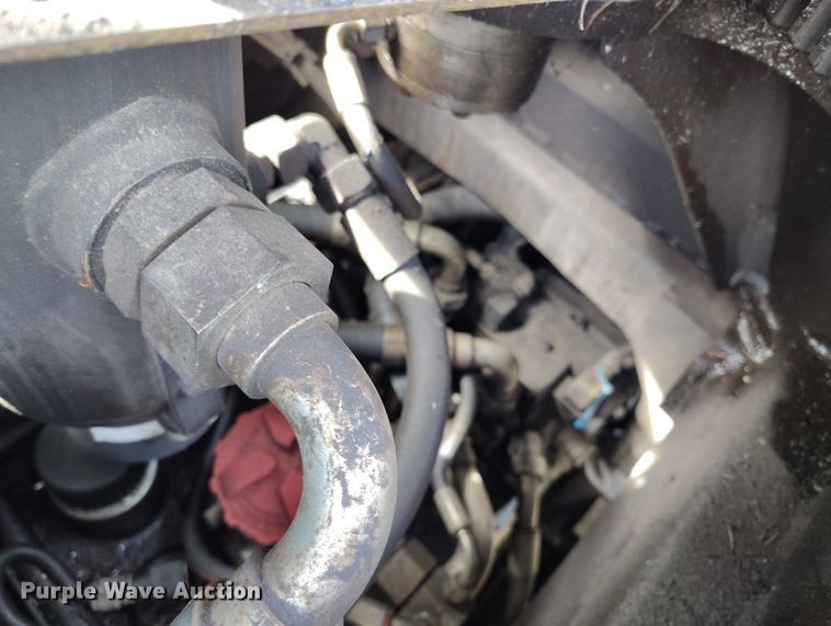 image for item DT0976 2000 Pisten Bully 300 W trail groomer