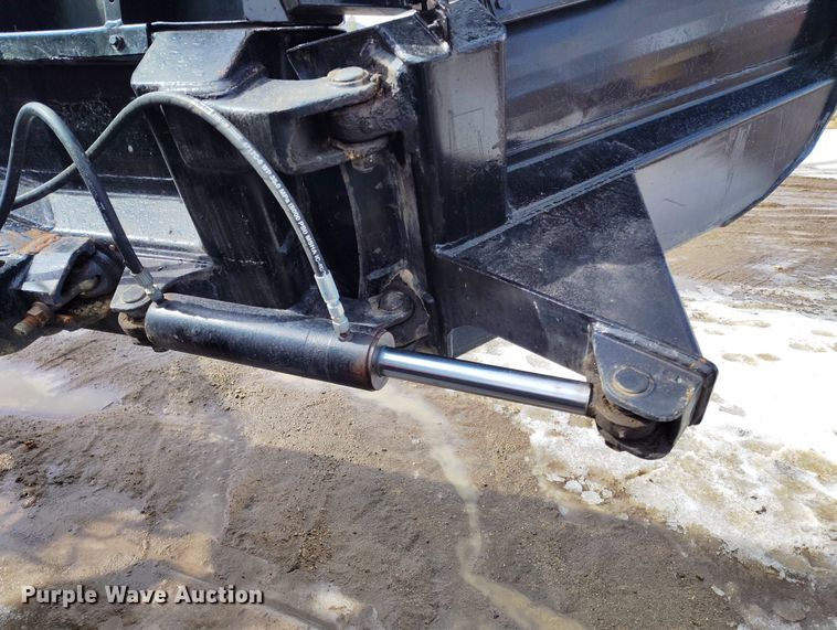 image for item DT0976 2000 Pisten Bully 300 W trail groomer