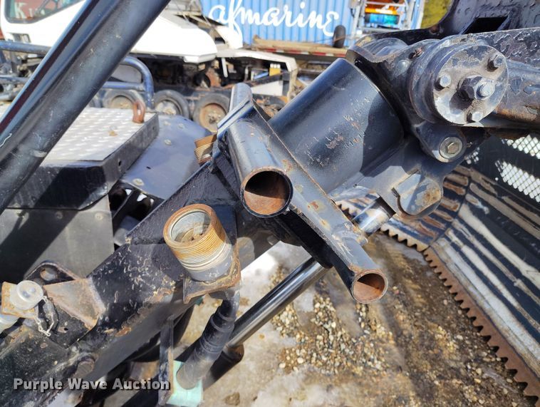 image for item DT0976 2000 Pisten Bully 300 W trail groomer