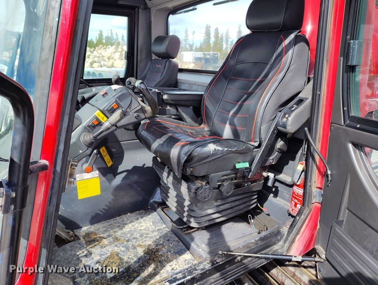image for item DT0976 2000 Pisten Bully 300 W trail groomer