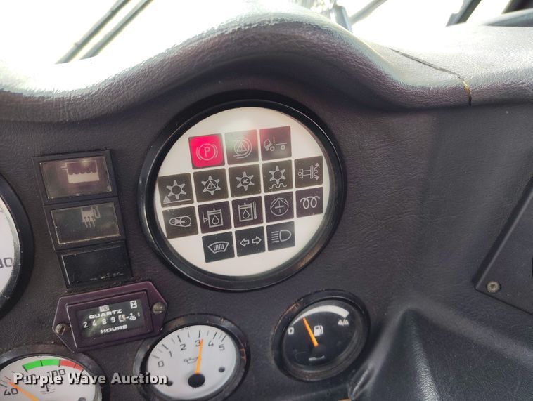 image for item DT0976 2000 Pisten Bully 300 W trail groomer