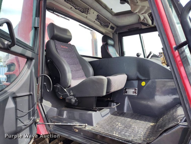 image for item DT0976 2000 Pisten Bully 300 W trail groomer