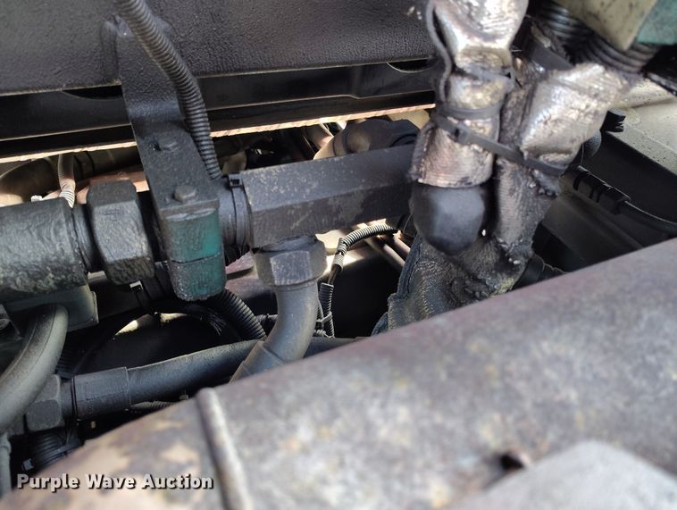 image for item DT0976 2000 Pisten Bully 300 W trail groomer