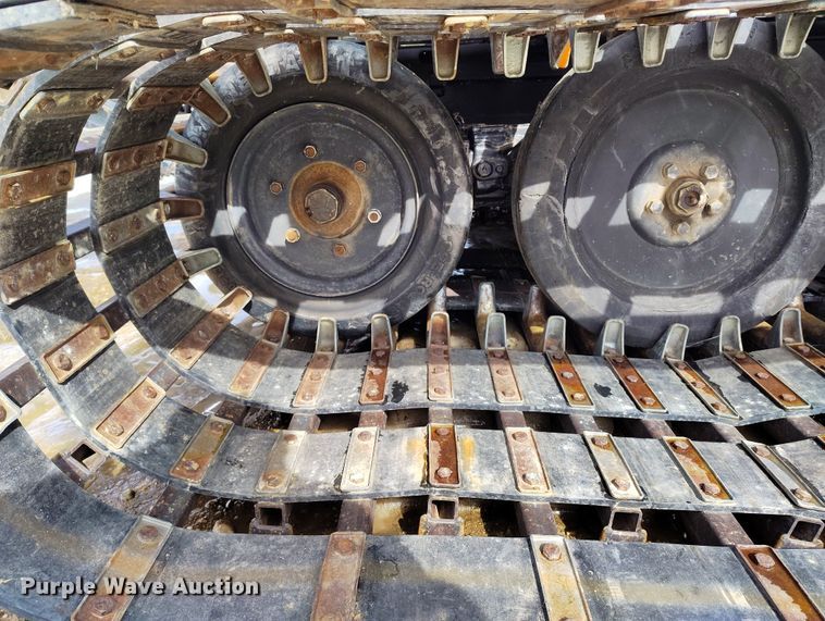 image for item DT0976 2000 Pisten Bully 300 W trail groomer