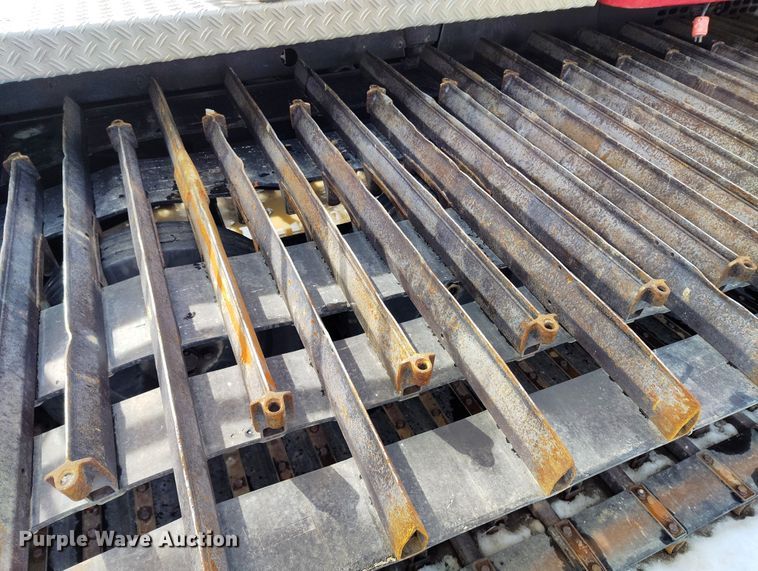 image for item DT0976 2000 Pisten Bully 300 W trail groomer