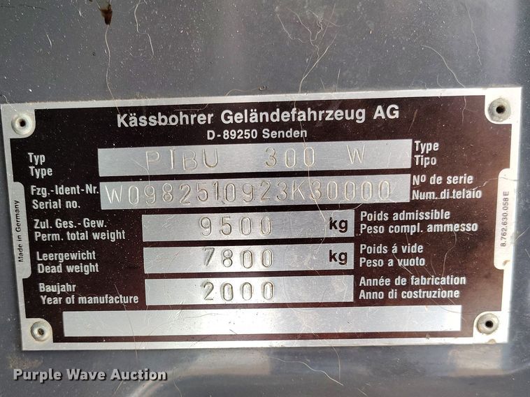 image for item DT0976 2000 Pisten Bully 300 W trail groomer