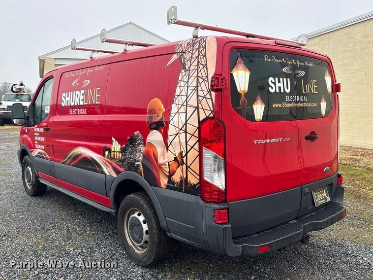 image for item DT2847 2015 Ford Transit 250 van