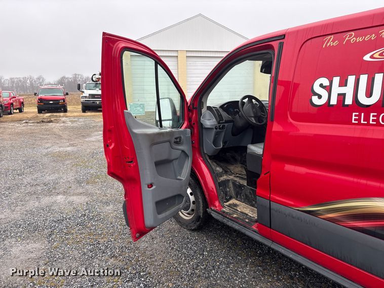 image for item DT2847 2015 Ford Transit 250 van