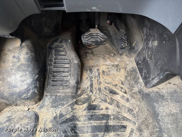 image for item DT2847 2015 Ford Transit 250 van