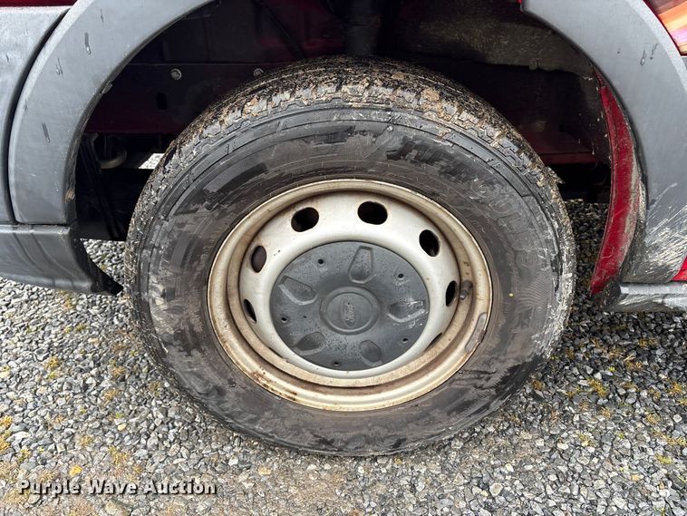 image for item DT2847 2015 Ford Transit 250 van