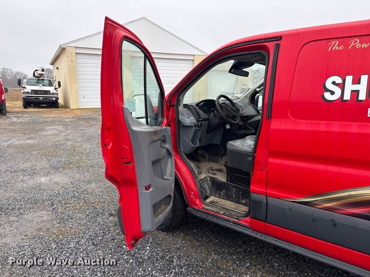 image for item DT2848 2016 Ford Transit 250 van