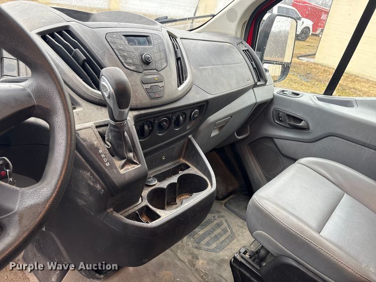 image for item DT2848 2016 Ford Transit 250 van