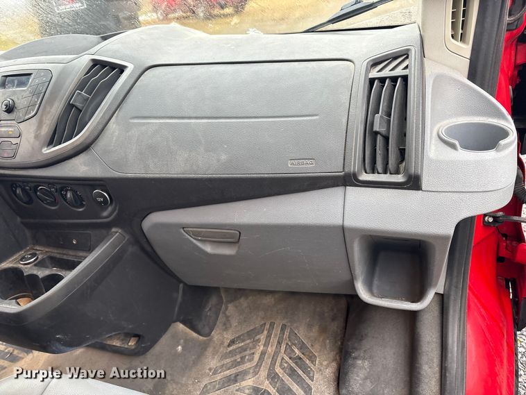 image for item DT2848 2016 Ford Transit 250 van