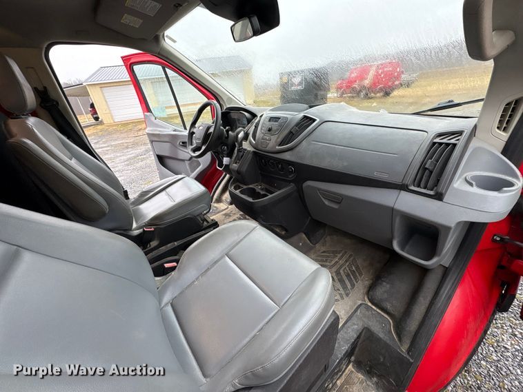 image for item DT2848 2016 Ford Transit 250 van