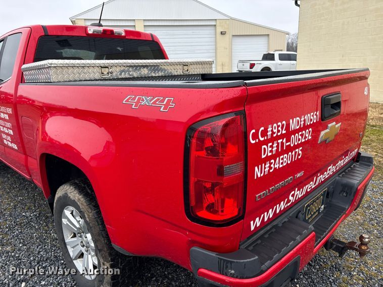 image for item DT2849 2017 Chevrolet Colorado Ext. Cab pickup truck