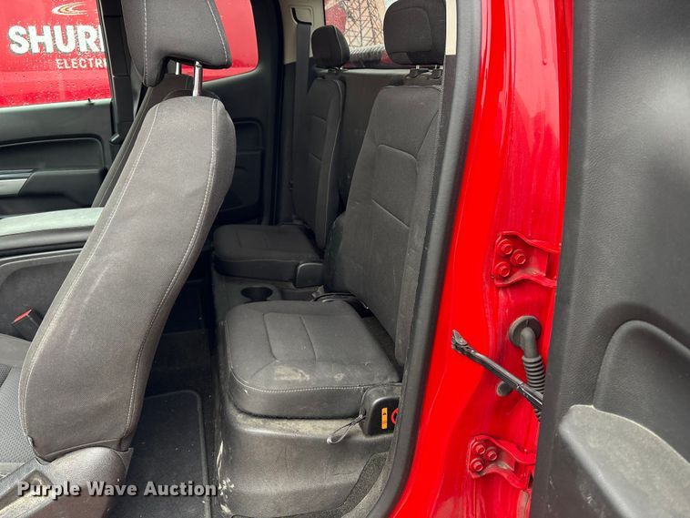 image for item DT2849 2017 Chevrolet Colorado Ext. Cab pickup truck