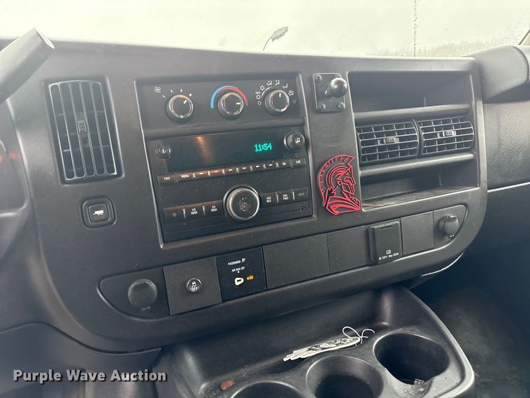 image for item DT2850 2016 Chevrolet Express 2500 van