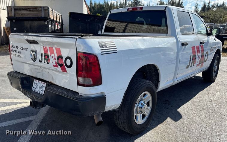 image for item DU0392 2015 Dodge 2500 Crew Cab pickup truck