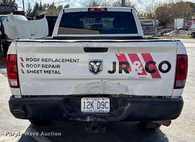 image for item DU0392 2015 Dodge 2500 Crew Cab pickup truck