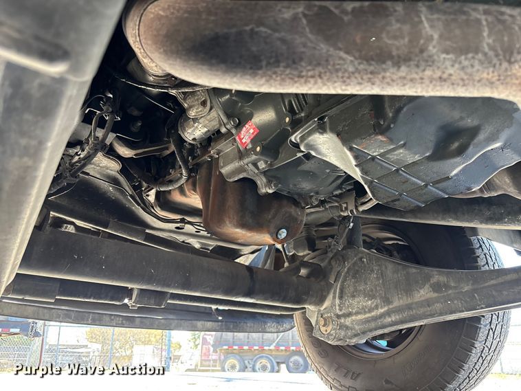 image for item DU0392 2015 Dodge 2500 Crew Cab pickup truck