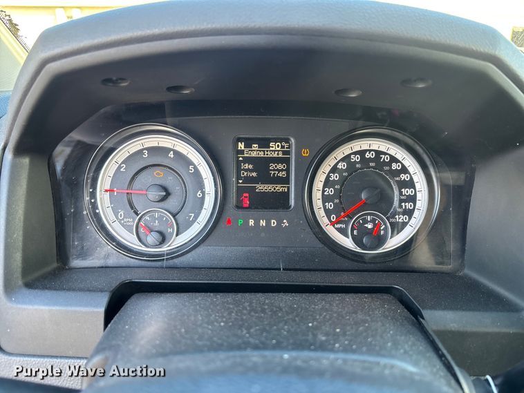 image for item DU0392 2015 Dodge 2500 Crew Cab pickup truck