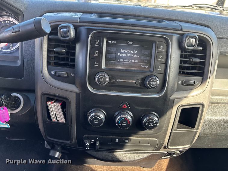 image for item DU0392 2015 Dodge 2500 Crew Cab pickup truck