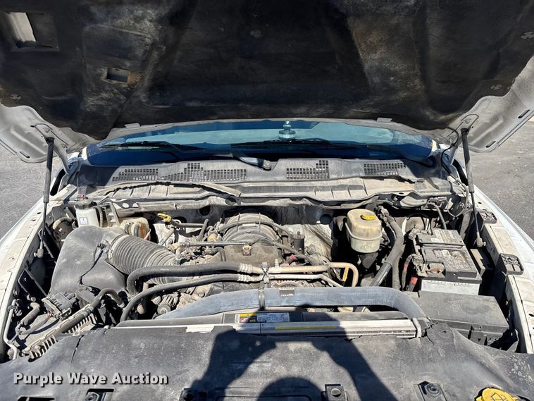 image for item DU0392 2015 Dodge 2500 Crew Cab pickup truck