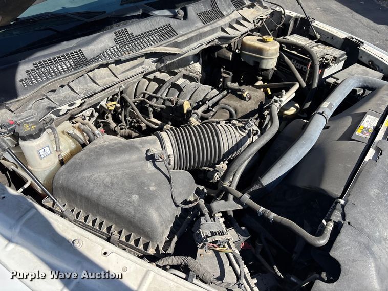 image for item DU0392 2015 Dodge 2500 Crew Cab pickup truck