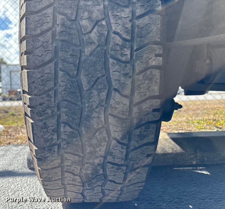 image for item DU0392 2015 Dodge 2500 Crew Cab pickup truck