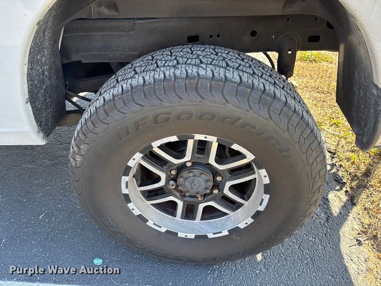 image for item DU0392 2015 Dodge 2500 Crew Cab pickup truck